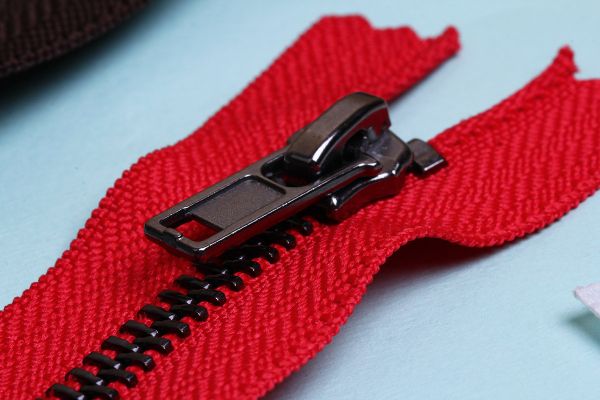 Молния металл Т5 (5 мм) 1 зам., разъем., 50 см, черн.никель, 002 черный, ZIP 5B Gamma, 10 шт