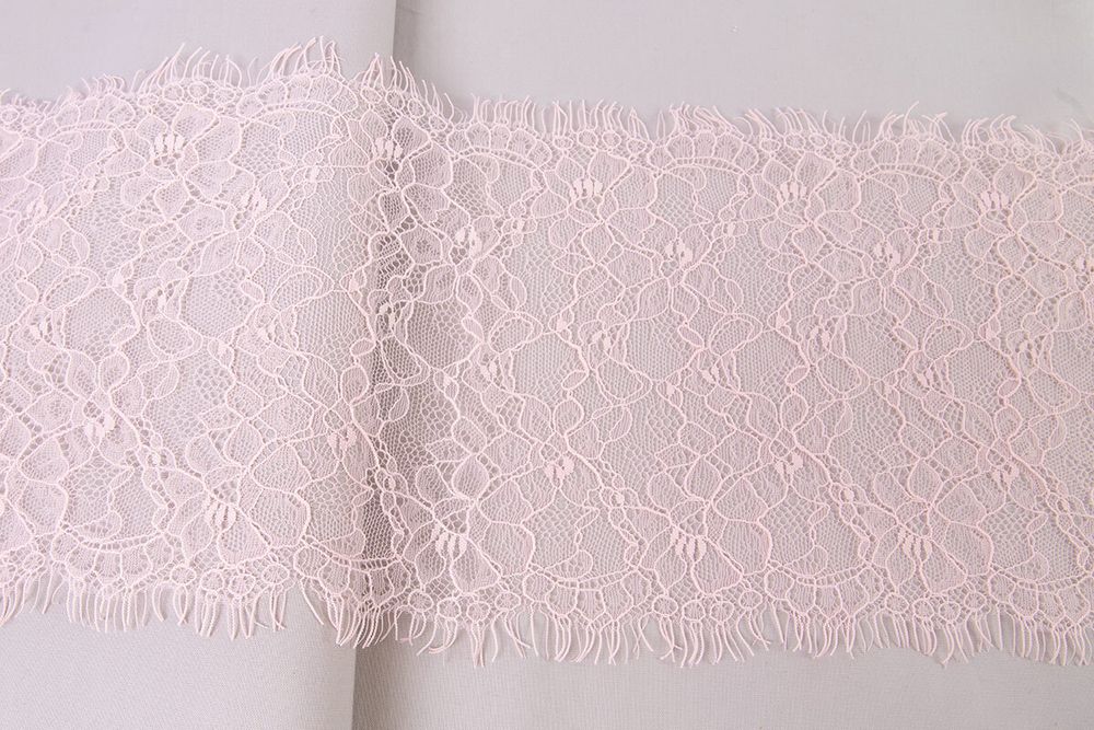 Кружево шантильи (реснички) 205 мм / 5х3 м, пудровый, Blitz LCE-32SH