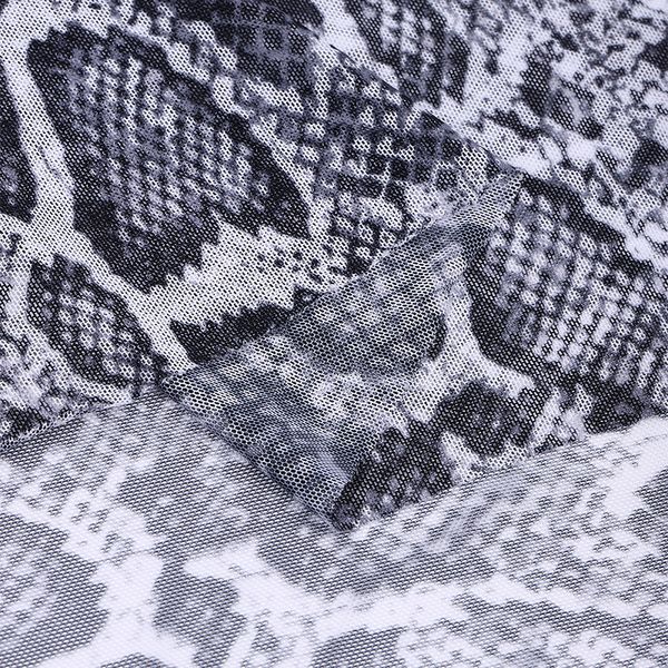 Сетка бельевая эластичная 100 г/м², шир.160 см / 50 метров, принт Питон.SZ025816 цв.белый+черный /SZ025816.19/