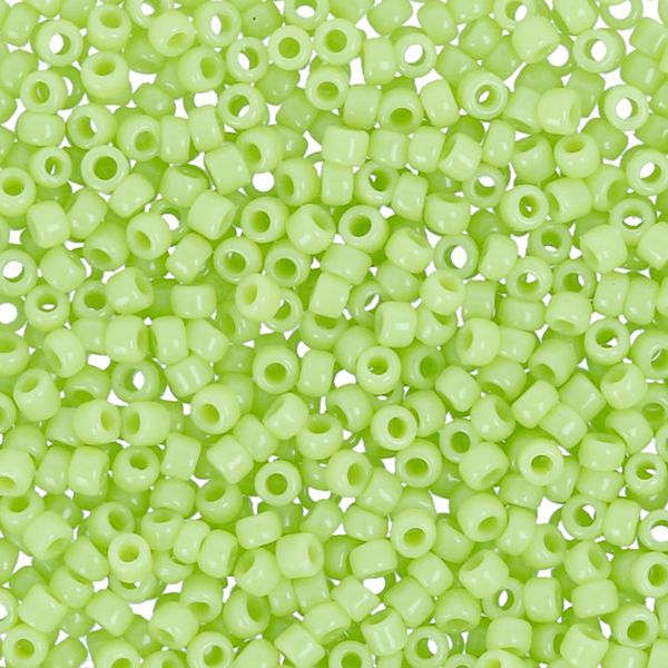 Бисер Toho 15/0 круглый (1.5 мм), 25 г (5х5 г), 0044 салатовый