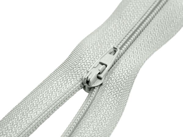 Молния спираль (витая) (цв.SBS) брючная Т3 (3 мм) 1 зам., н/раз., 18 см, автомат, S-831 светло-голубой, уп.5000 шт