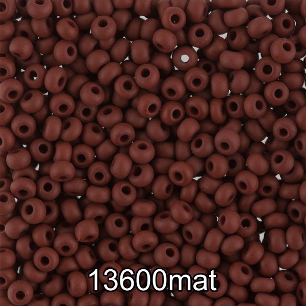 Бисер Preciosa 10/0 (2.3 мм), 500 г, 13600 mat (Ф639) коричневый мат.