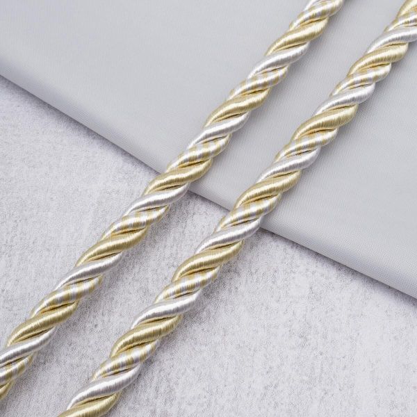 Шнур витой (мебельный) ⌀8.0 мм / 25 метров, 2-цветный, 93123 белый/золотой