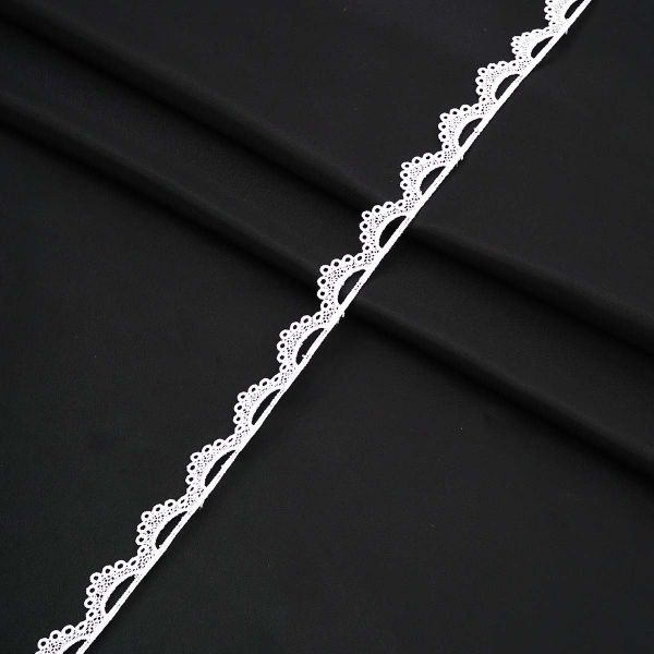 Кружево гипюр (плетёное) 16 мм / 27.43 метра, белый, XF204