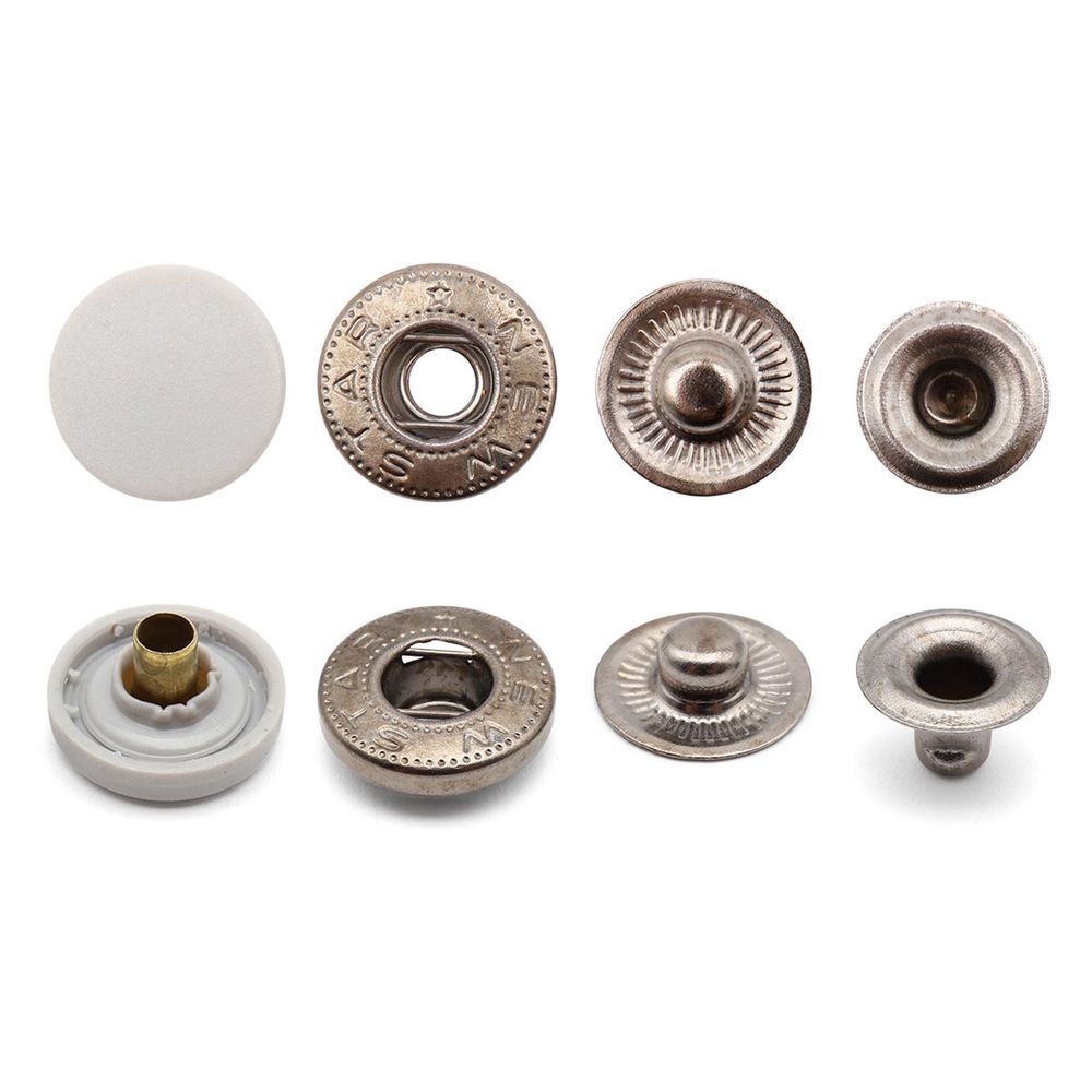 Кнопка Альфа (S-образная) ⌀15.0 мм, ≈720 шт, шляпка пластик + отв.части МЕТАЛЛ, 523 св.серый + отв.части черн. никель, NEW STAR