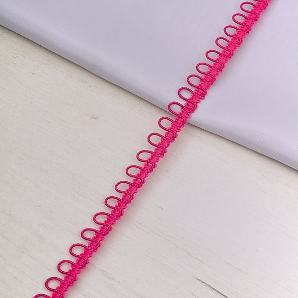 Тесьма декоративная с петлями 15 мм / 18.29 метра, фуксия, 13-7735