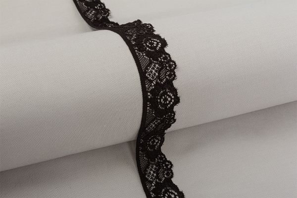 Кружево эластичное (стрейч) 32 мм / 25 м, черный, Blitz BL-20