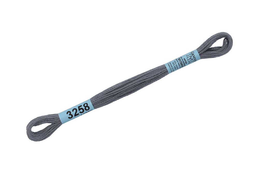 Мулине Gamma 100% хлопок, цв.3258 св.серый, 24 мотка по 8 метров