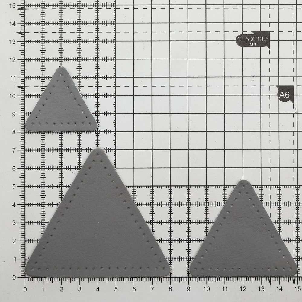 Набор заплаток пришивных из кожи, треугольник равностор. 4, 6 и 8см, с перфорацией, 3 шт (07 серый), 9406