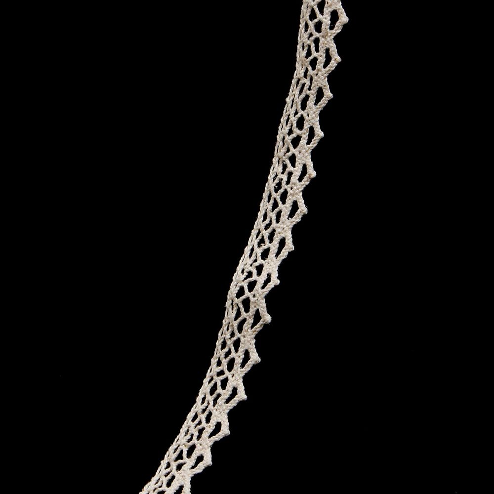 Кружево вязаное (тесьма) хлопковое 10 мм / 9.14 метров, бежевый