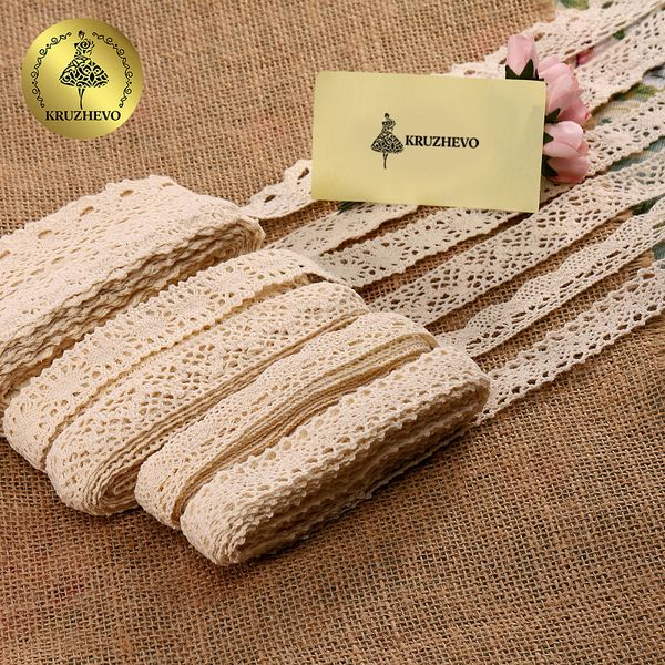 Набор вязаного кружева Kruzhevo №3 цв.молочный (6 дизайнов по 2м)