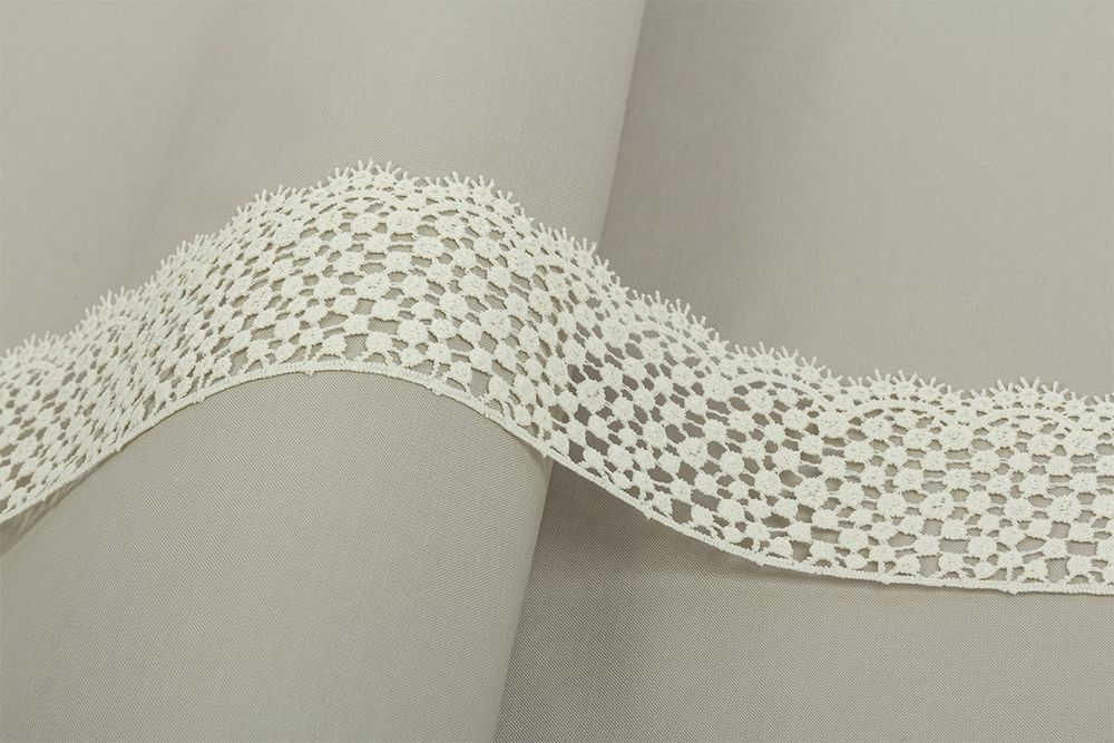 Кружево гипюр (плетёное) 65 мм / 10 м, кремовый, Gamma GGM-6501