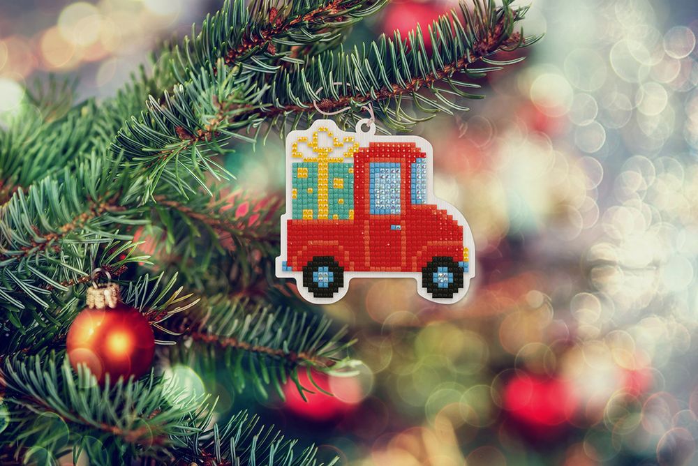 Алмазная (кристальная) мозаика Фрея, Машинка с подарком, 8.5х8 см