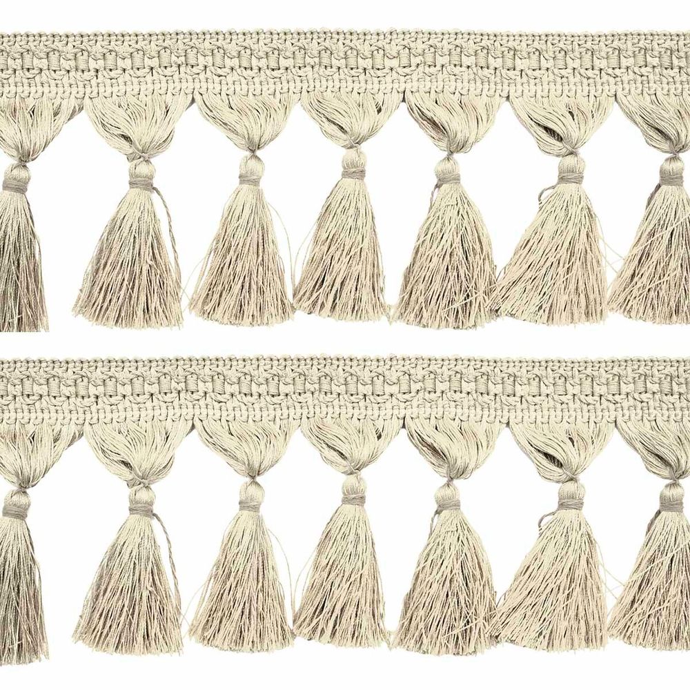 Бахрома отделочная широкая 115.0 мм / 25 метров, с кистями 122 молочный