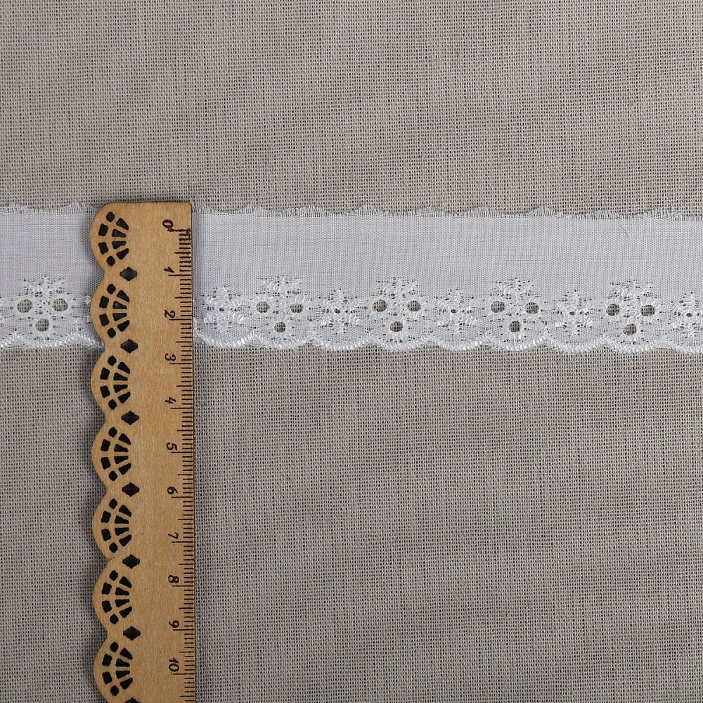 Кружево шитьё 30 мм, ТСВ-20S19, цв.001 белый, уп.13.71м, Kruzhevo