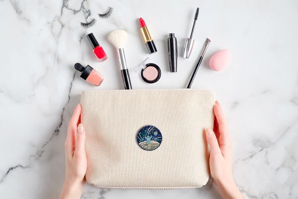 Набор для вышивания нитками Panna Живая картина JK-2299, Брошь. На луне, 5.5х5.5 см