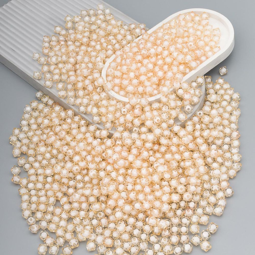 Бусины акрил ⌀10 мм, 500 г, в цвете с белой сердцевиной, граненый куб, 35 бежевый, Astra&Craft