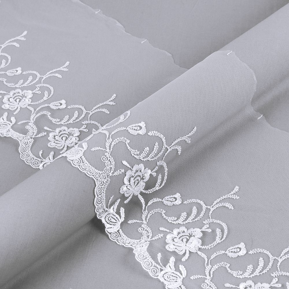 Кружево на сетке 190 мм / 10 м, белый, Gamma GKM-1901