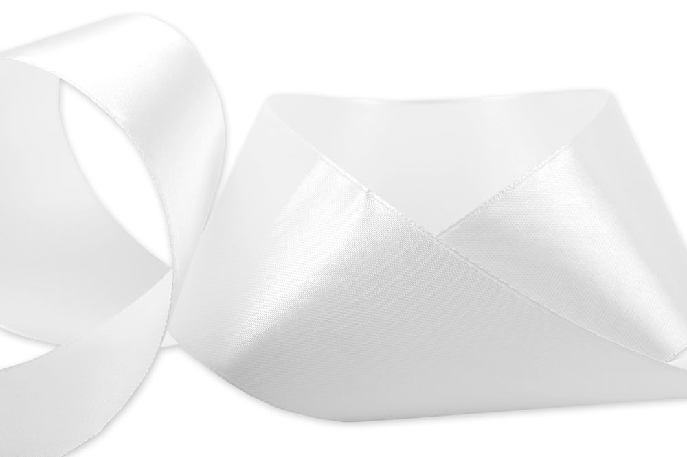 Лента атласная 1-сторонняя 50.0 мм / 33±2 метра, 001 белый, Blitz Лента атласная 1-сторонняя 50.0 мм / 33±2 метра, 001 белый, Blitz