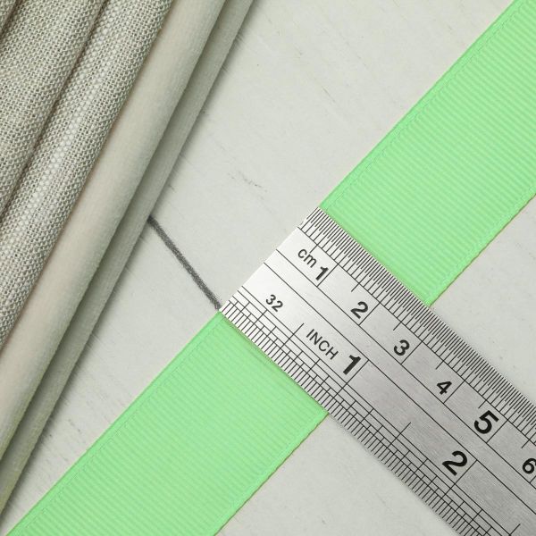 Лента репсовая (в рубчик) 25.0 мм, 085 яркий салат, уп.18,28 м