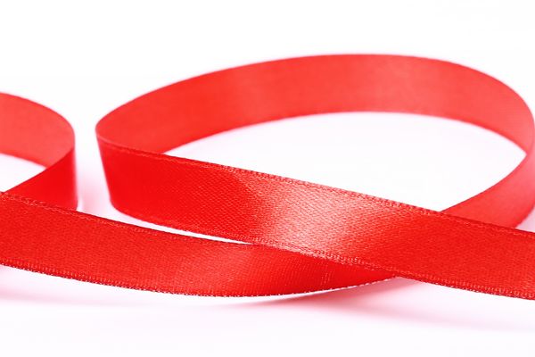 Лента атласная 1-сторонняя 12.0 мм / 33±2 метра, 104 т.красный, Gamma