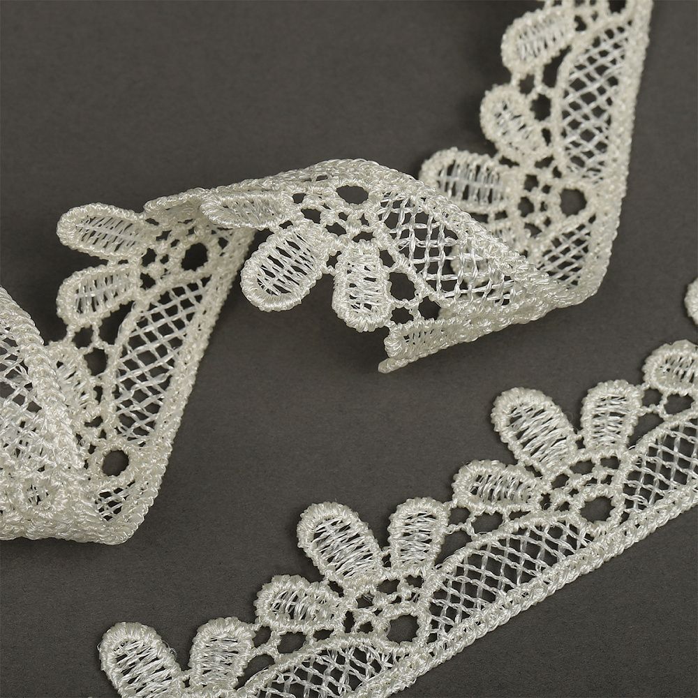 Кружево гипюр (плетёное) 25 мм, диз.2504 цв.F102 молочный уп.13.71м, Kruzhevo
