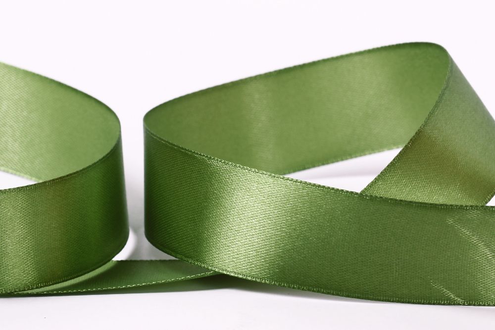 Лента атласная 1-сторонняя 25.0 мм / 33±2 метра, 085 серо-зеленый, Gamma