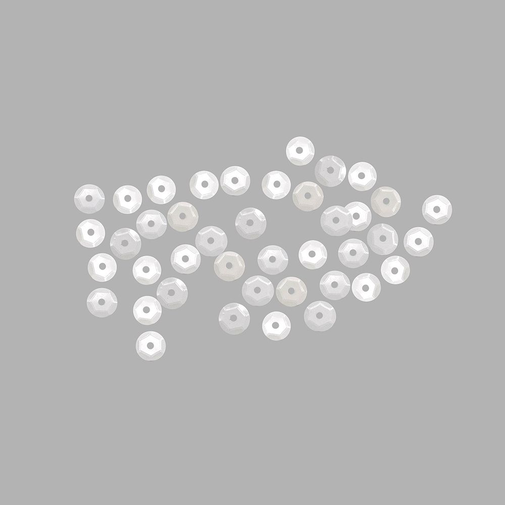 Пайетки граненые 6 мм, упак. 10 гр, Астра, L010 белый матовый, уп.10 шт