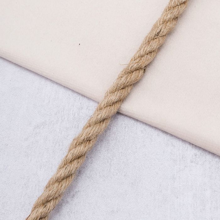 Шнуры и шнурки