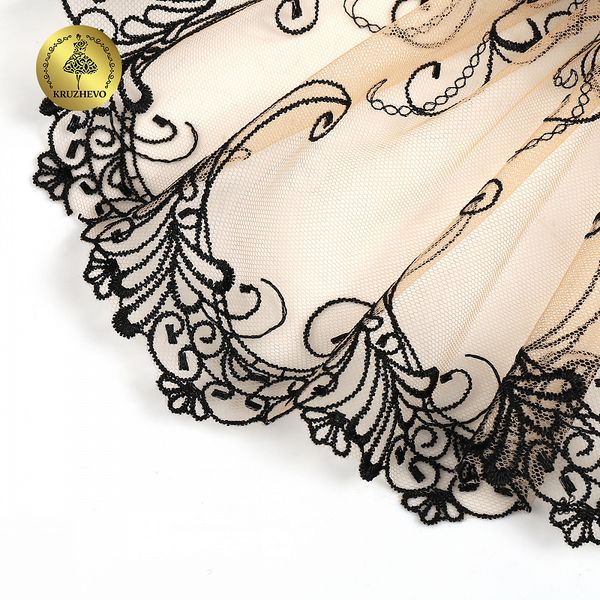 Кружево на сетке (вышитое) арт.T104 220мм цв.черный+телесный уп.6.5м, Kruzhevo
