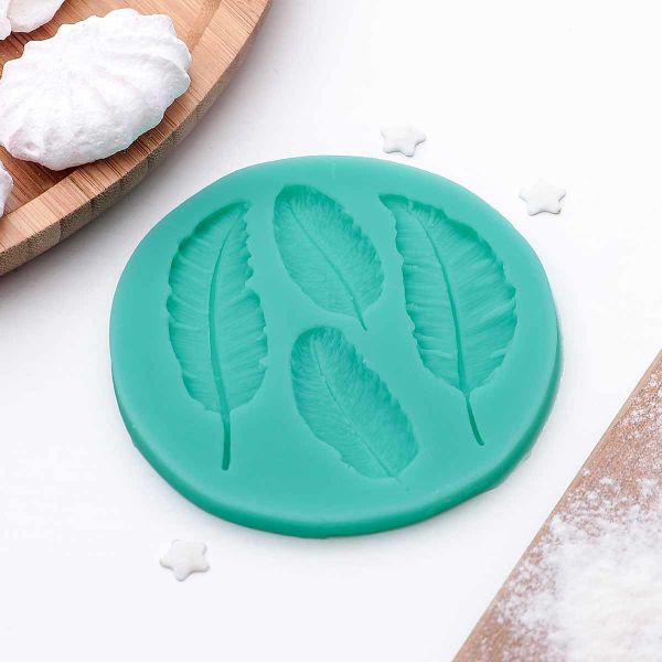 Молд 9х8,6х0,8 см, Перышко цвет микс