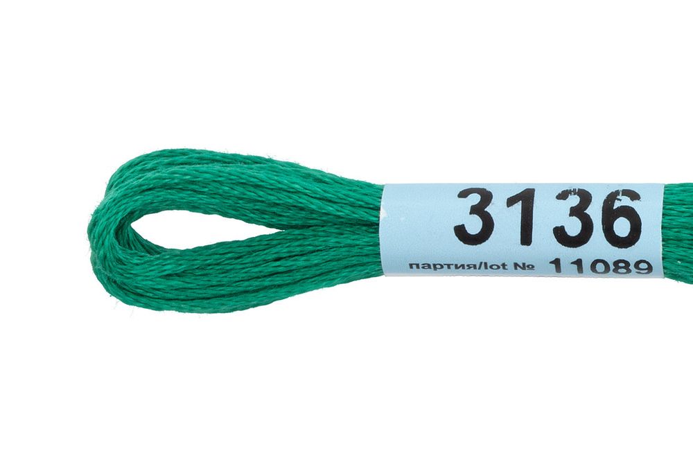 Мулине Gamma 100% хлопок, цв.3136 яр.зеленый, 24 мотка по 8 метров