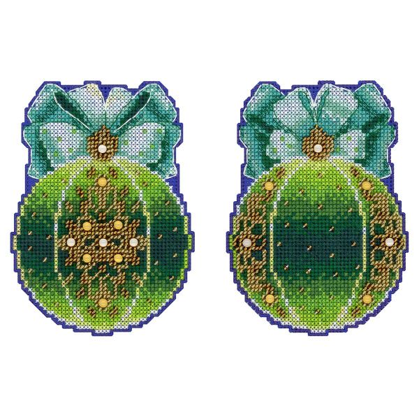 Набор для вышивания нитками МП Студия Р-1312, на пластиковой канве Елочный шар. Волшебство леса, 12х9 см