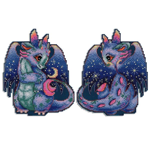 Набор для вышивания нитками МП Студия, на пластиковой канве Лунный дракон 12х15 см