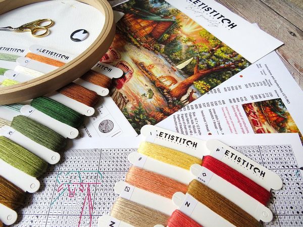 Набор для вышивания нитками LetiStitch, Жить одним днем 42х32 см