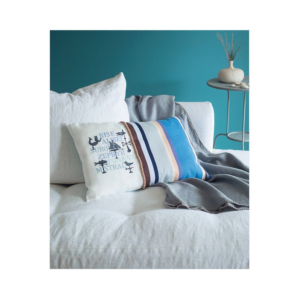 Книга. Французская вышивка крестом. Морские и летние сюжеты от Вероник Ажинер. 978-5-00141-240-3 99906385