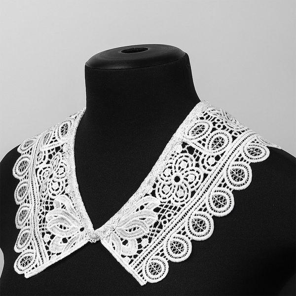 Накладной кружевной воротник 30х35 см, матовая нить Kruzhevo TBY.13/194, цв.белый уп.1шт
