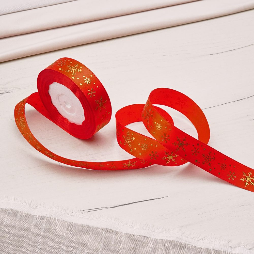 Лента атласная Снежинки 25.0 мм / 22.86±1 метров, красный, 3AR3005, Globus