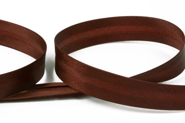 Косая бейка атласная 15 мм / 132±1 метра, 104 коричнево-бордовый, Gamma GK-15P