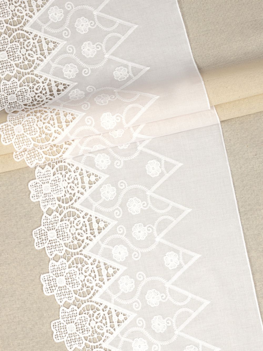 Кружево шитьё 220 мм / 2.7 метра, хлопок, TBY.0027, 01 белый