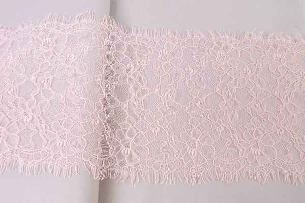 Кружево шантильи (реснички) 205 мм / 5х3 м, пудровый, Blitz LCE-32SH