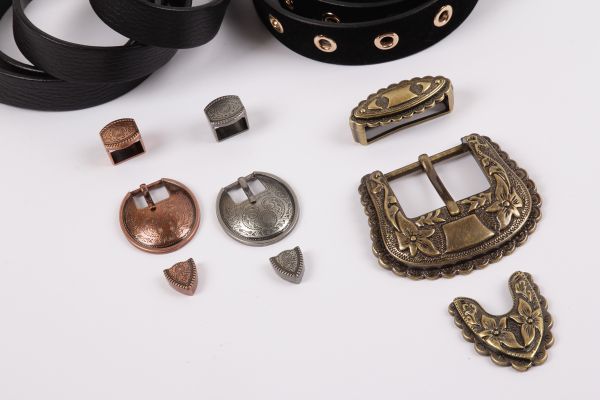 Пряжка ременная металл 70х80 мм, 1 шт, 50 матовое серебро, Gamma GB 1620