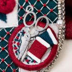 Набор для вышивания бисером Klart 10-515, Герб вышивальщицы, 4.5х9.5 см