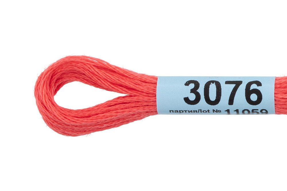 Мулине Gamma 100% хлопок, цв.3076 св.красный, 24 мотка по 8 метров