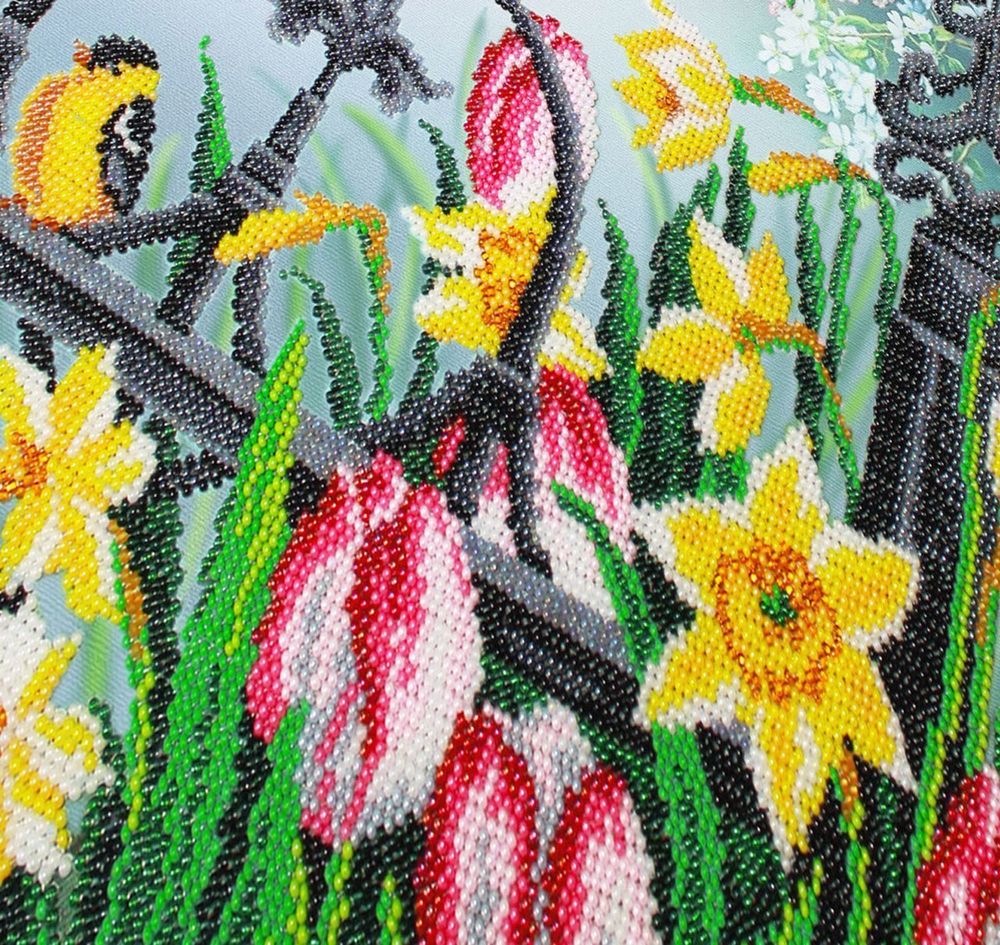 Набор для вышивания бисером Паутинка, Цветы весны 28х38 см