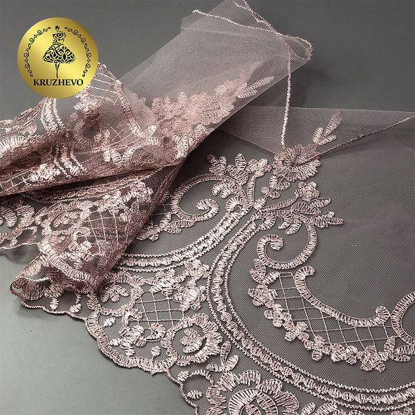 Кружево на сетке широкое 230 мм, диз. 232, цв.6615 розовая пудра уп. 13.71 м, Kruzhevo