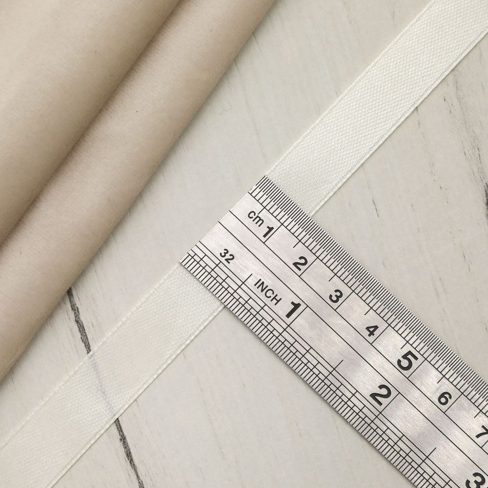 Лента атласная 1-сторонняя 12.0 мм / 22.86±1 метров, 047 молочный, Globus