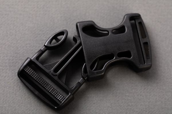 Фастекс (пряжка трезубец) пластик 25 мм, 100 шт, черный, Gamma SB01