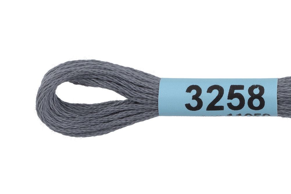 Мулине Gamma 100% хлопок, цв.3258 св.серый, 24 мотка по 8 метров