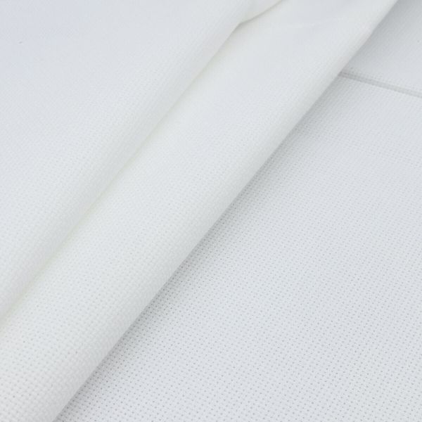 Канва Zweigart Aida-Fine 18 ct, 50х55см, 3793/101